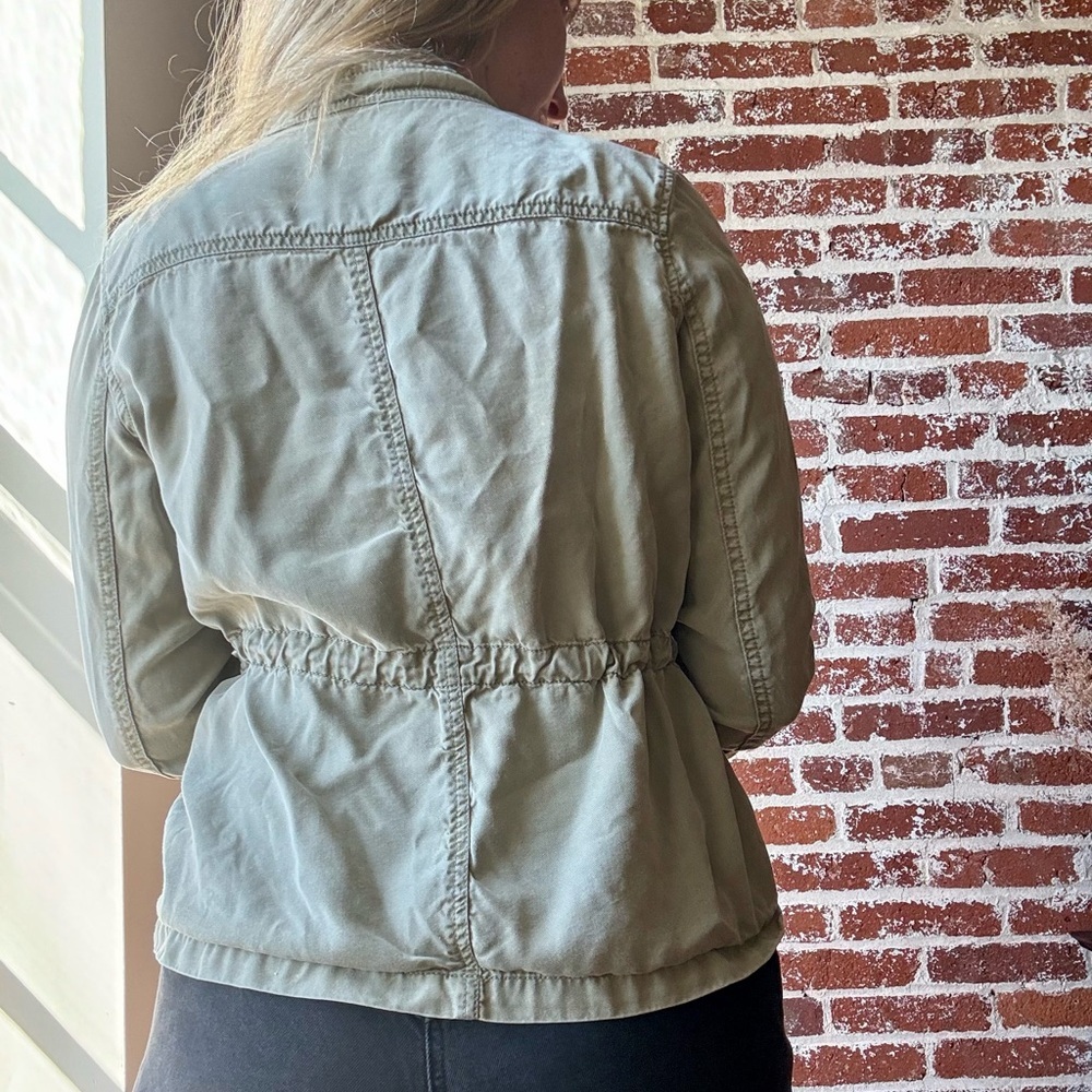 LOFT lightweight green jacket - Picture 3 of 8